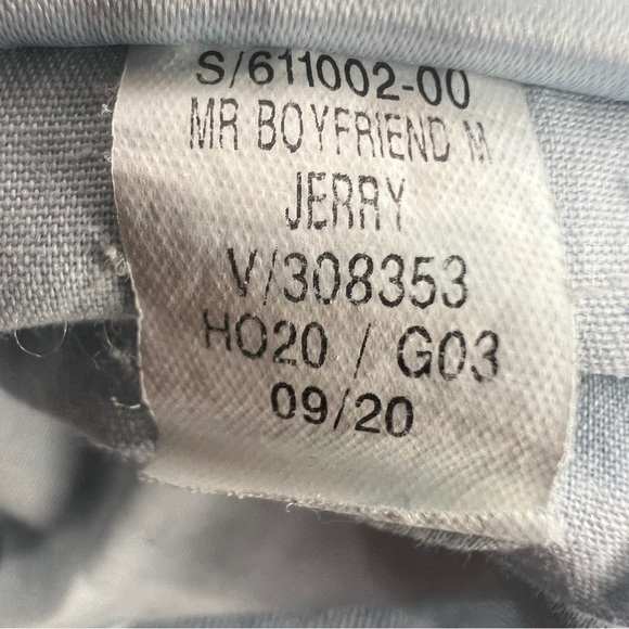 Old Navy Distressed Boyfriend Mid Rise Jeans Size 8 Women’s - Picture 6 of 6